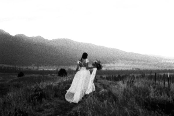 AA017-600x400 Seattle Wedding Photographer